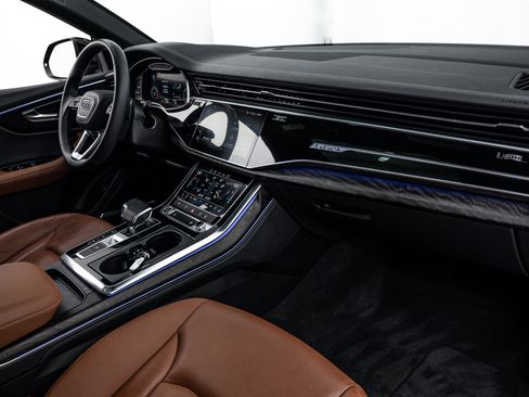 Certified 2023 Audi Q8 Premium Plus w/ Premium Plus Package AWD/4WD image 8