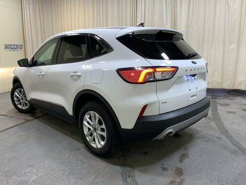Used 2022 Ford Escape SE w/ Convenience Package image 5