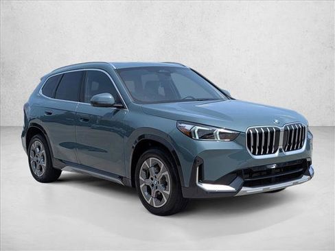 Used 2026 BMW X1 xDrive28i AWD/4WD image 3