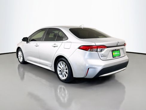 Used 2022 Toyota Corolla LE w/ LE Convenience Package FWD image 7