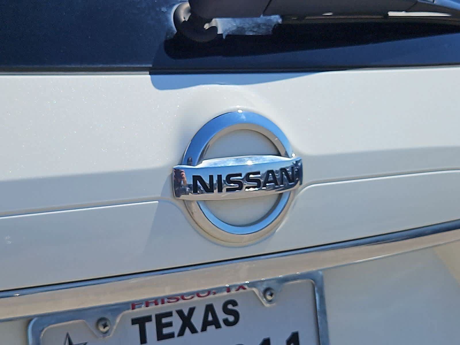 Used 2018 Nissan Rogue SV FWD image 11