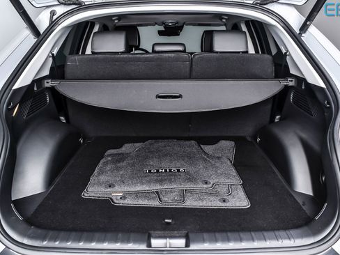 Used 2024 Hyundai Ioniq 5 Limited image 11