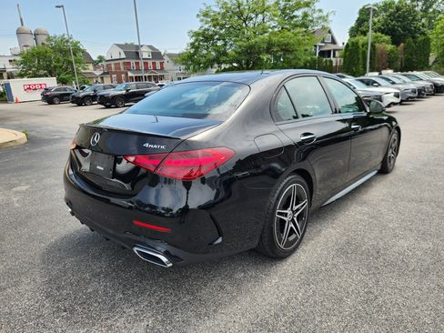 Used 2023 Mercedes-Benz C 300 4MATIC Sedan image 4
