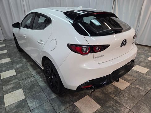 Used 2022 MAZDA MAZDA3 s FWD image 7