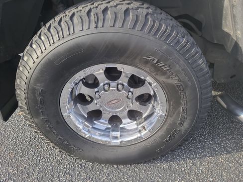 Used 2006 HUMMER H2 image 12