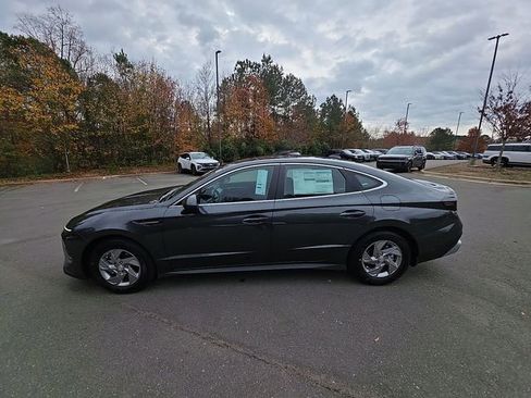 New 2026 Hyundai Sonata SE FWD image 17