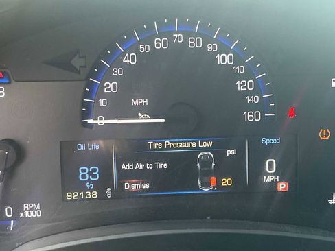 Used 2013 Cadillac XTS Luxury image 12