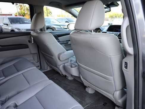 Used 2016 Honda Odyssey EX-L image 16