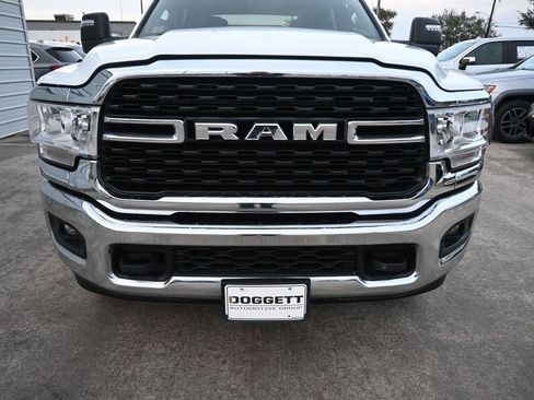 Used 2024 RAM 2500 Big Horn image 9