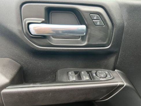 Used 2024 Chevrolet Silverado 1500 Custom w/ Turbomax Blackout Package image 19