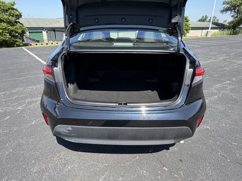 Used 2024 Toyota Corolla LE FWD image 7