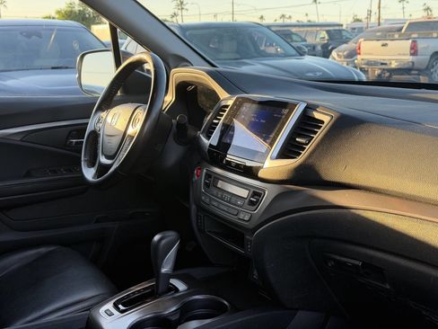 Used 2017 Honda Ridgeline RTL-T image 31