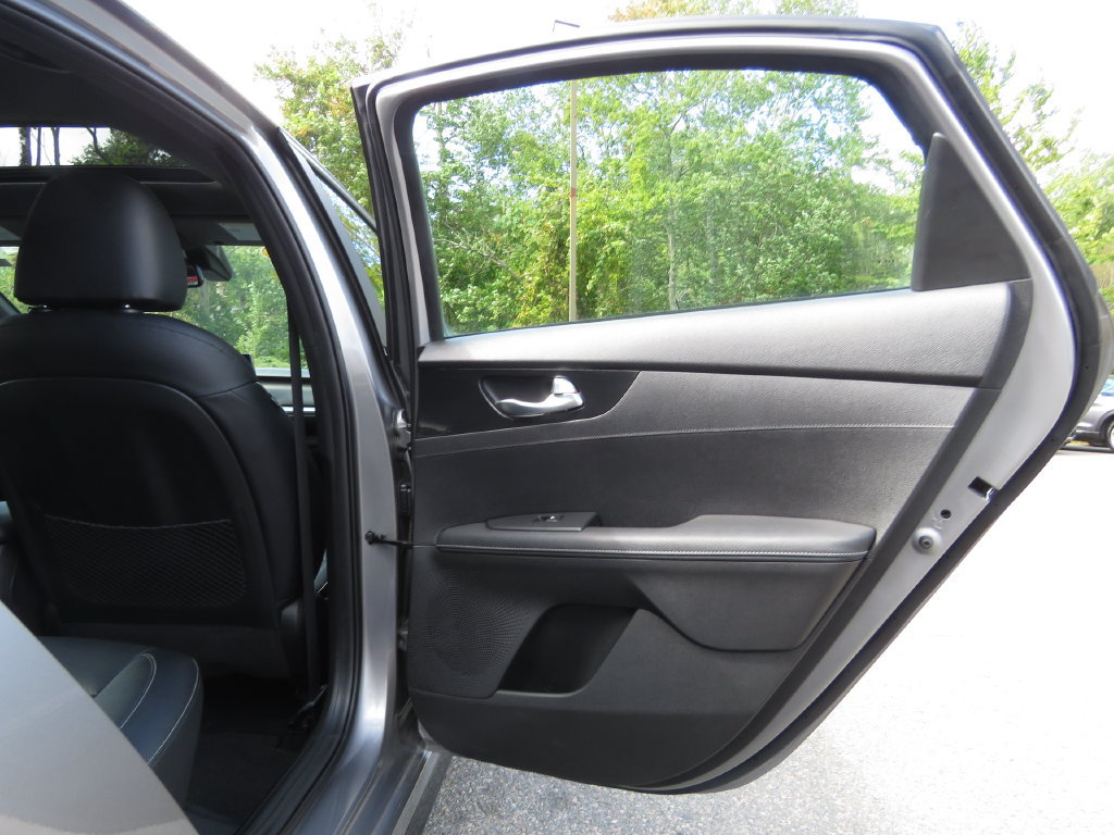 Used 2023 Kia Forte GT-Line w/ GT-Line Premium Package FWD image 15