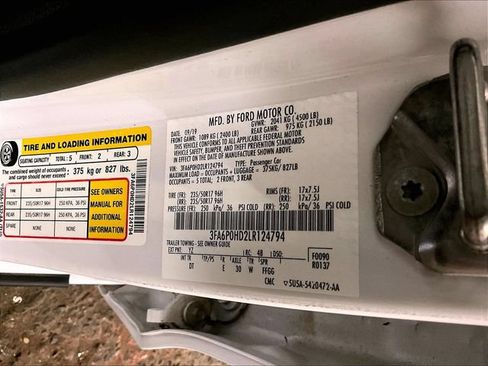 Used 2020 Ford Fusion SE FWD image 32