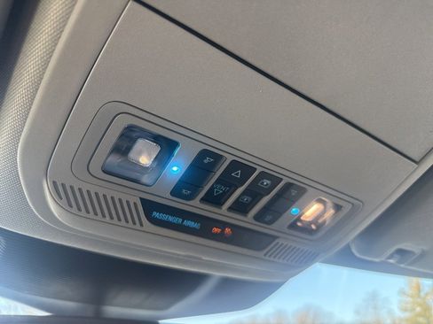 Used 2023 Ford Explorer XLT w/ Equipment Group 202A image 19