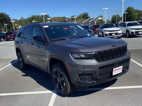 New 2025 Jeep Grand Cherokee L Limited w/ Luxury Tech Group II image 2