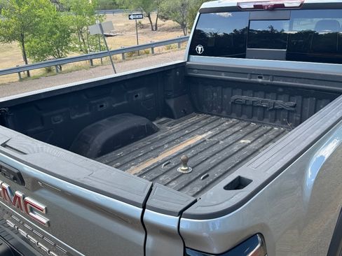 Used 2024 GMC Sierra 2500 AT4X AWD/4WD image 6