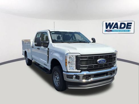 New 2026 Ford F250 XL w/ XL Chrome Package AWD/4WD image 3