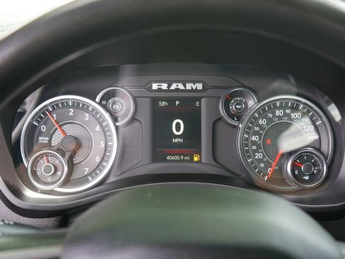 Used 2024 RAM 2500 Tradesman w/ Chrome Appearance Group AWD/4WD image 18
