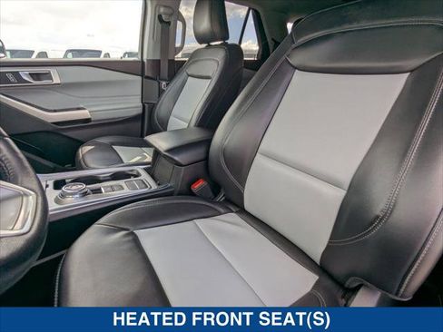 Certified 2023 Ford Explorer XLT w/ Equipment Group 202A RWD image 21