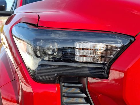 Certified 2025 Toyota Tacoma SR image 12