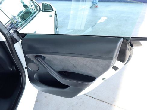 Used 2023 Tesla Model 3 Standard Range RWD image 28