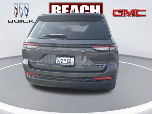 Used 2024 Jeep Grand Cherokee Limited w/ Black Appearance Package AWD/4WD image 5