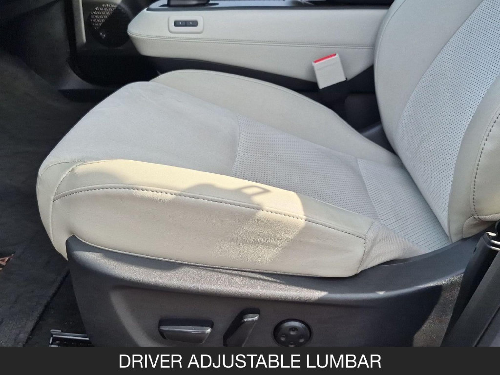 Certified 2024 Nissan Ariya FWD image 15