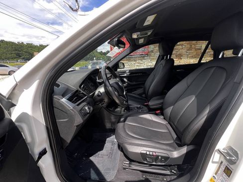 Used 2018 BMW X1 sDrive28i FWD image 16
