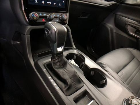 New 2025 Ford Ranger Lariat w/ Black Appearance Package image 18