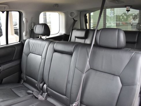 Used 2010 Honda Pilot Touring image 21