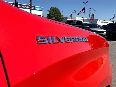 Used 2021 Chevrolet Silverado 1500 LT w/ LPO, Liner Protection Package AWD/4WD image 8