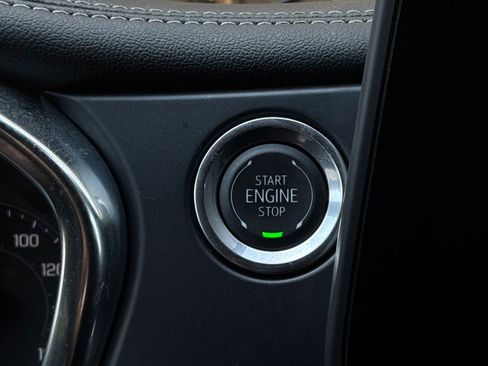 Used 2025 Chevrolet Blazer LT FWD image 33