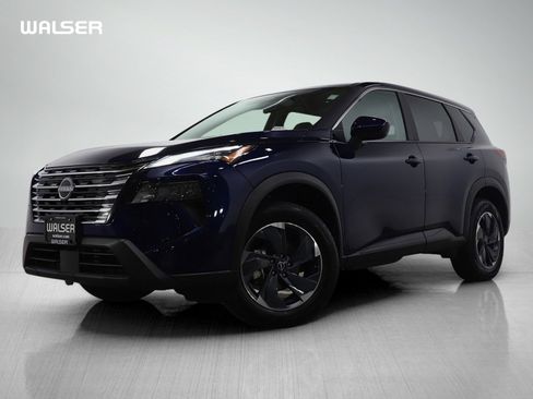 Used 2025 Nissan Rogue SV image 1