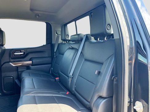 Used 2021 Chevrolet Silverado 1500 LT Trail Boss w/ Convenience Package II AWD/4WD image 24