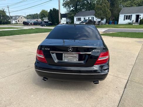 Used 2014 Mercedes-Benz C 300 4MATIC Sedan image 7