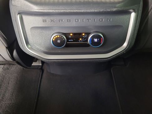 Used 2025 Ford Expedition Max Active image 16