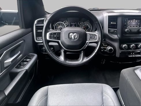 Used 2022 RAM 1500 Big Horn AWD/4WD image 6