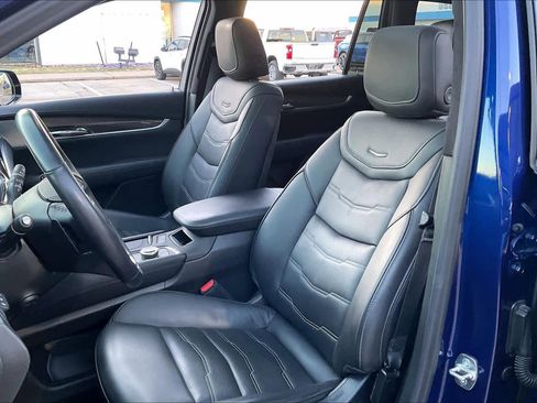 Used 2024 Cadillac XT6 Premium Luxury w/ Platinum Package image 9