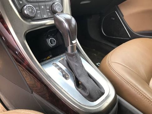 Used 2013 Buick Verano Leather FWD image 8
