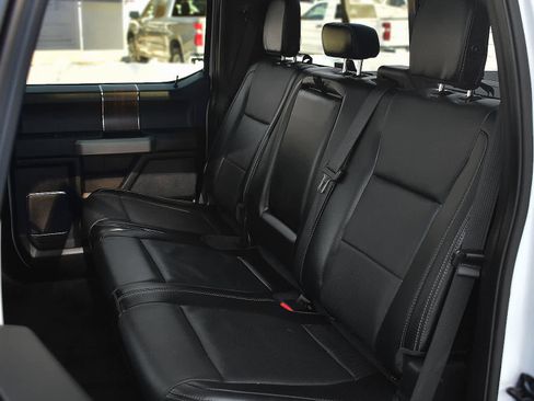 Used 2017 Ford F150 Lariat w/ Equipment Group 502A Luxury image 12