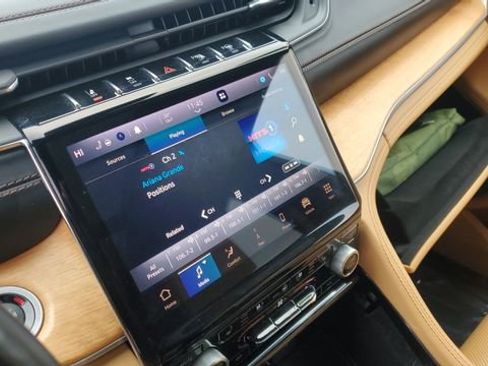 Certified 2021 Jeep Grand Cherokee L Summit image 17