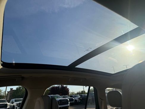 Used 2021 Lincoln Aviator Reserve w/ Equipment Group 202A image 16