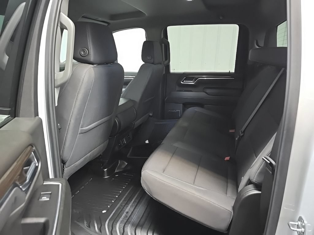 Used 2025 Chevrolet Silverado 2500 LT AWD/4WD image 30