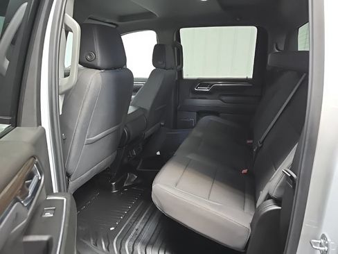 Used 2025 Chevrolet Silverado 2500 LT AWD/4WD image 30