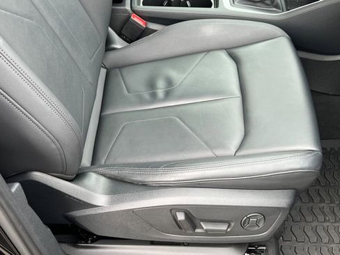 Used 2021 Audi Q3 2.0T Premium w/ Convenience Package image 13