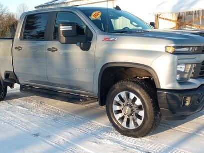 Used 2024 Chevrolet Silverado 2500 Custom w/ Custom Value Package