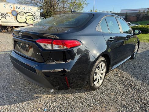Used 2025 Toyota Corolla LE image 5