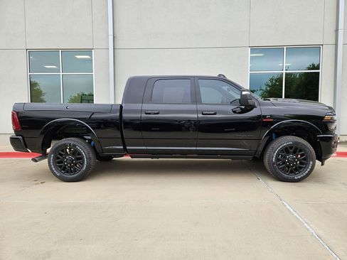 New 2026 RAM 2500 Limited image 2