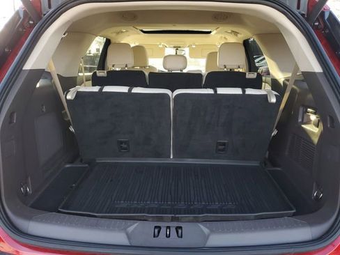 Certified 2023 Ford Explorer Platinum w/ Technology Package image 6